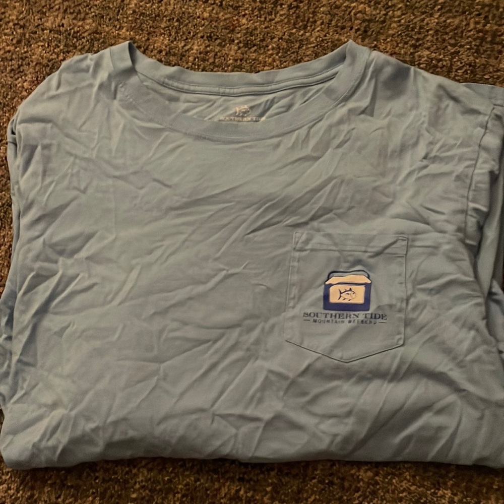 Men’s blue southern tide long sleeve shirt